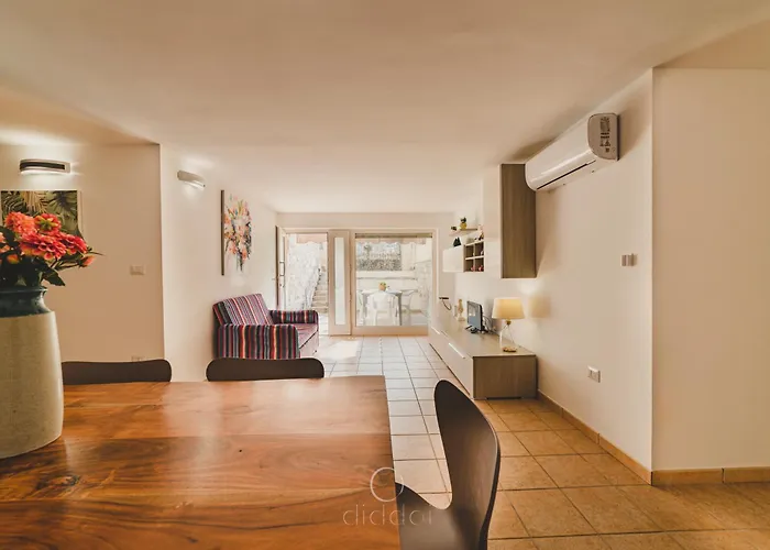 Li Giji Apartman *